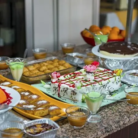 Risus מלון סייד