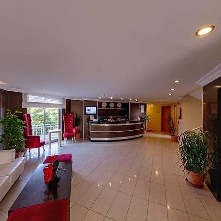 Hotel Risus Side