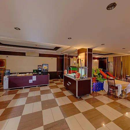 Risus Hotel
