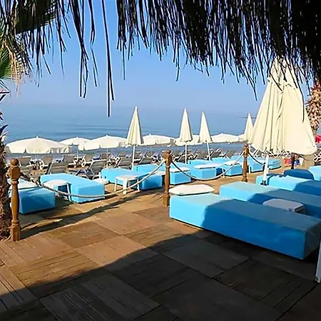 Risus Hotel 3*