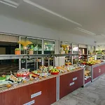 Risus Hotell Side
