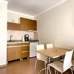 Risus Hotell Side