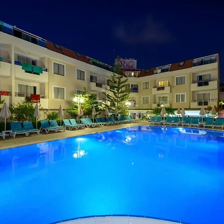 Risus Hotell Side