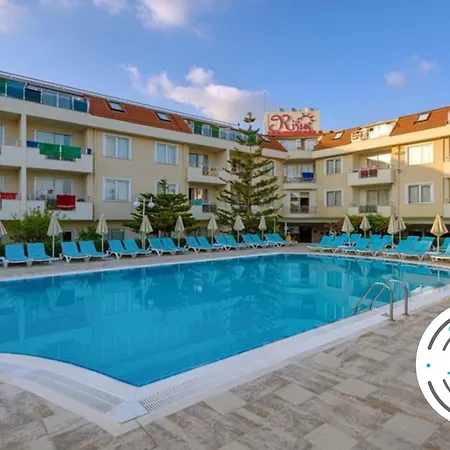 Risus Hotell Side