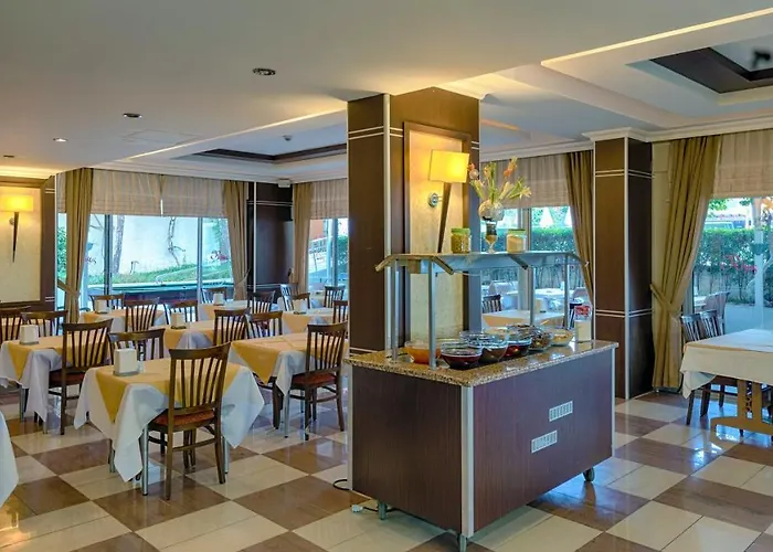 Hotel Risus 3*