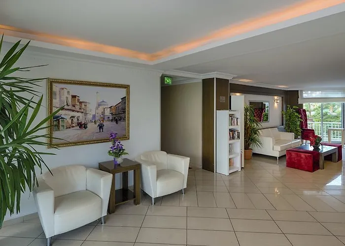 Risus Hotel 3*