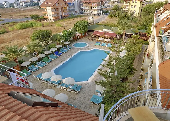 Hotel Risus Side